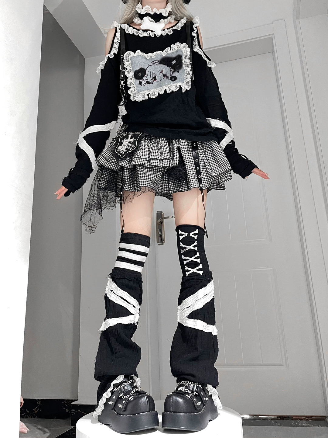 Punk Open Shoulder Blouse with Lace and Cute Print (F M S) 42616:756783