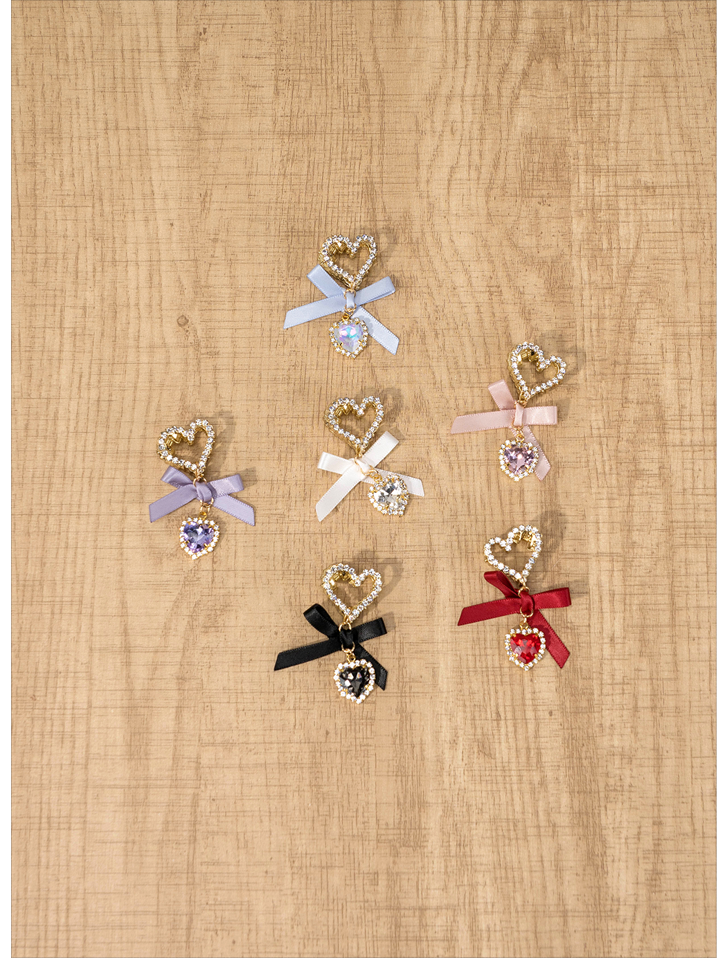 Scattered Heart and Gold Bow Clips Scattered Heart and Gold Bow Clips
