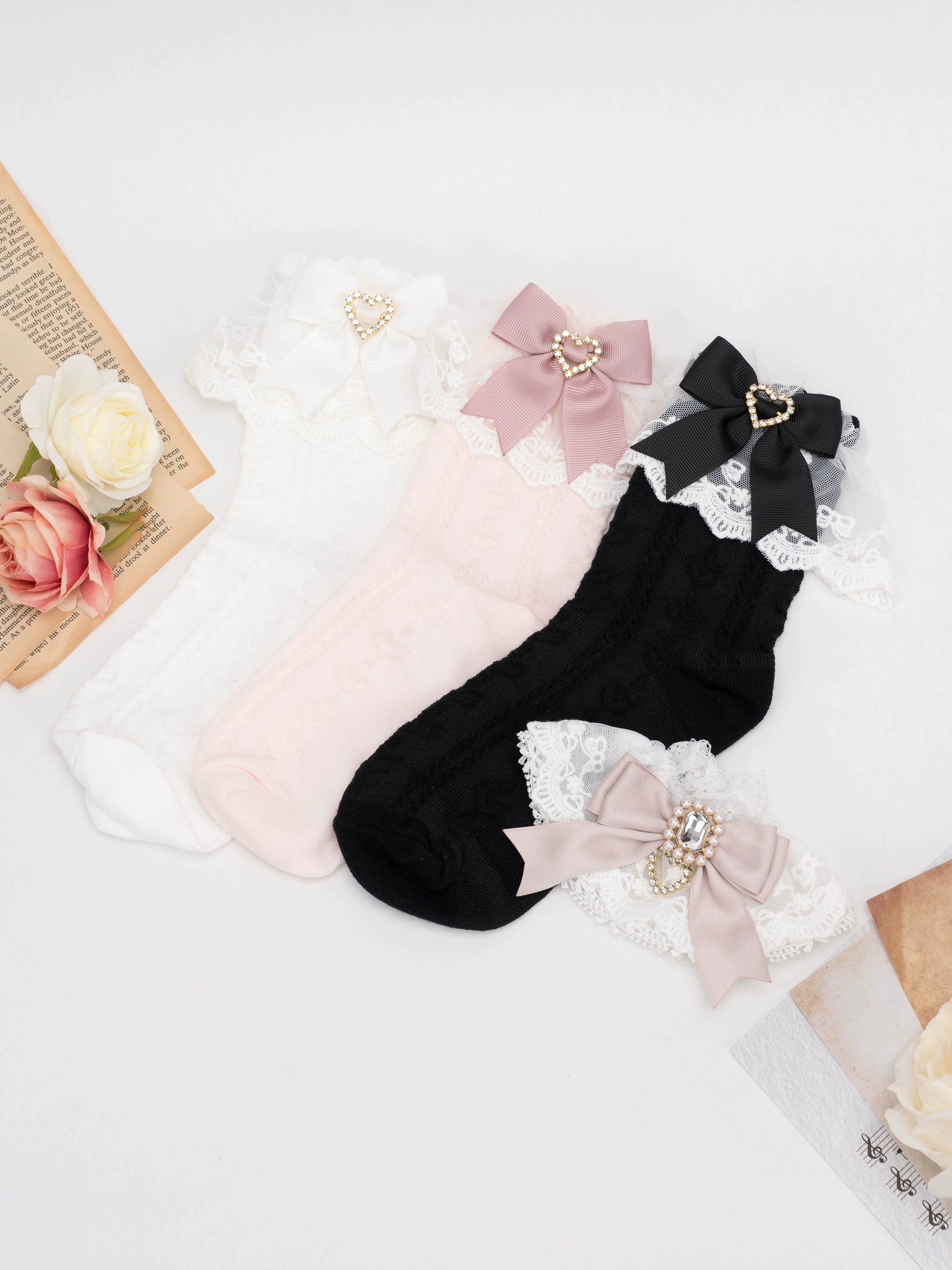 Hrk♡ Jirai Kei Socks With Lace Trim And Heart-shaped Rhinestone – Honey