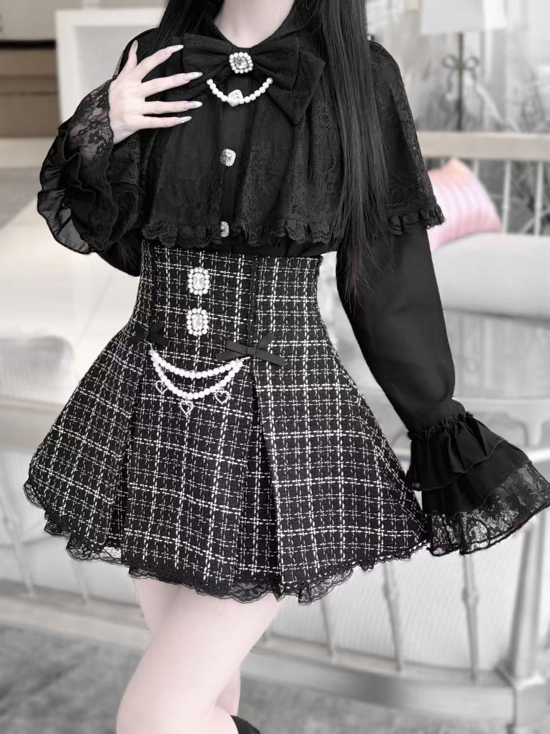 Princess-sleeved Jirai Kei Blouse with Built-in Lace Cape (Black / L M S) 42543:744681
