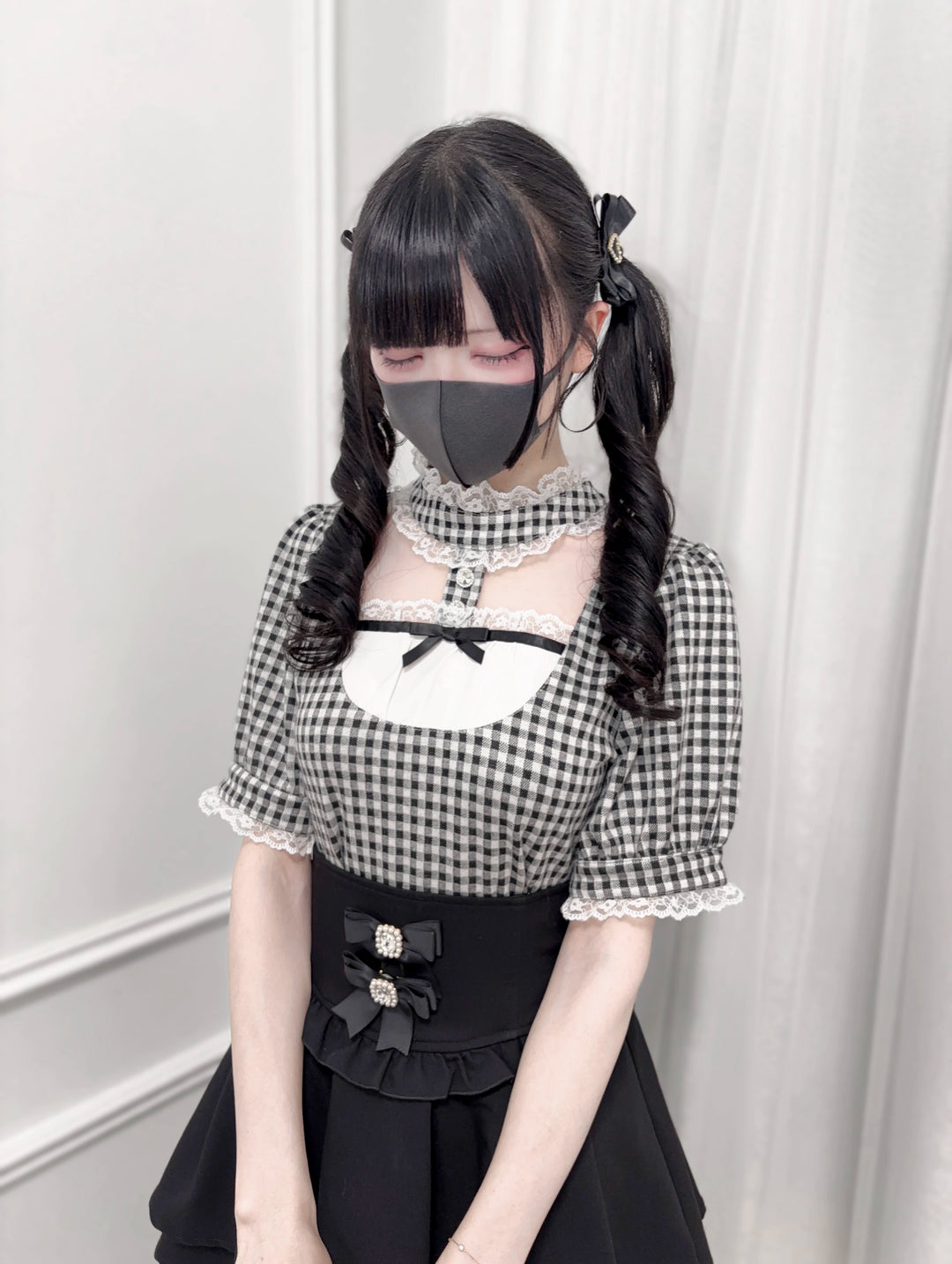 Halter Neckline Jirai Kei Short Sleeve Blouse, Rhinestone, Lace 43374:775093