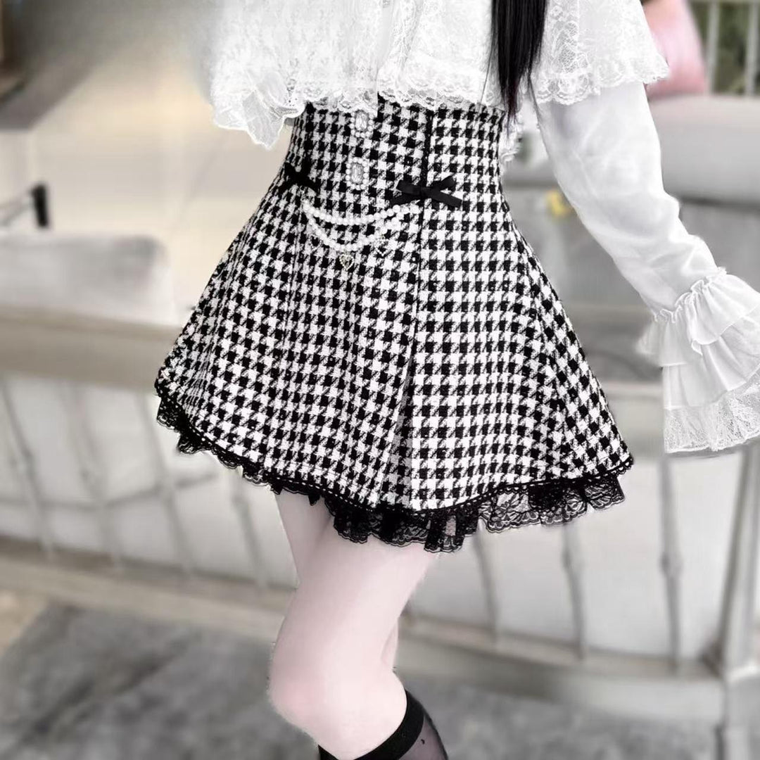 High-waisted Jirai Kei Skirt with Pearl Chain and Lace Details (L M S XS) 42544:746165