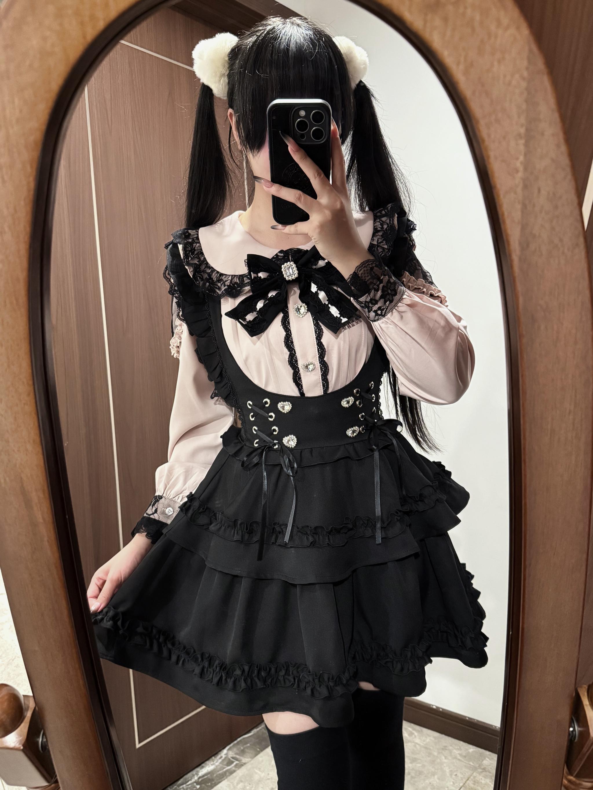 2025-12 – Honey Wardrobe