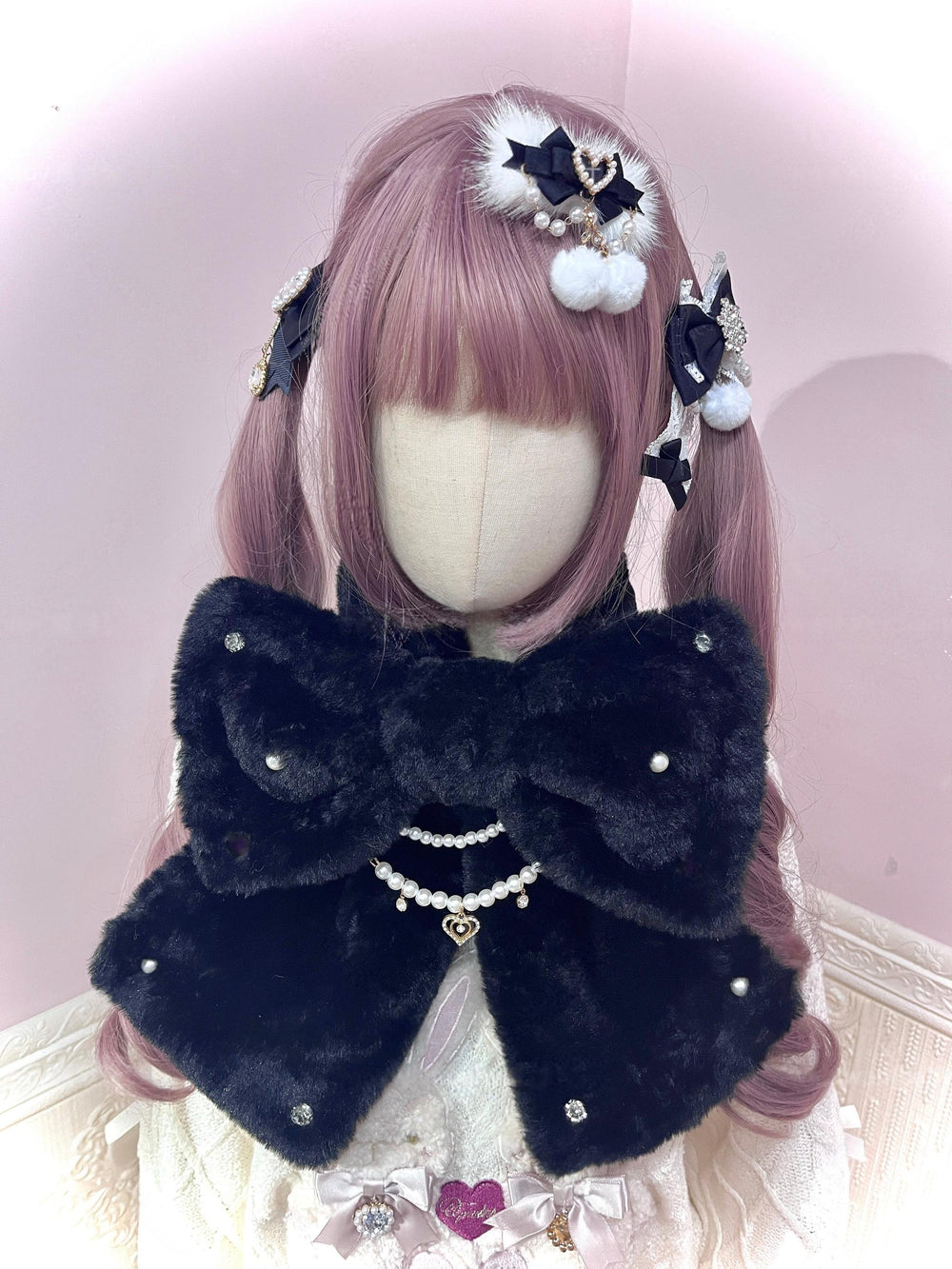 Ryousangata Faux Fur Scarf, Heart-Shaped Brooch 44461:809471