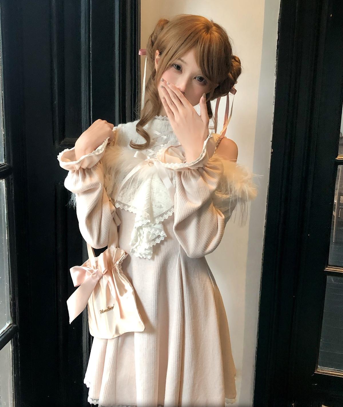 Seiso Kei Elegant Dress, Pink and White Knit – Honey Wardrobe