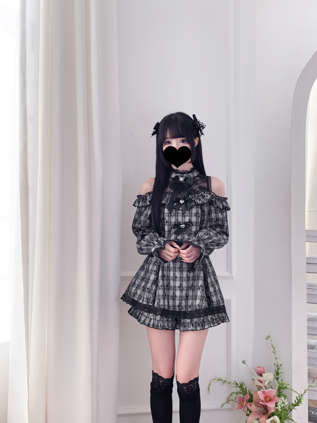 Jirai Kei Dress Open-shoulder Lace Patchwork Shorts Set Jirai Kei Dress Open-shoulder Lace Patchwork Shorts Set