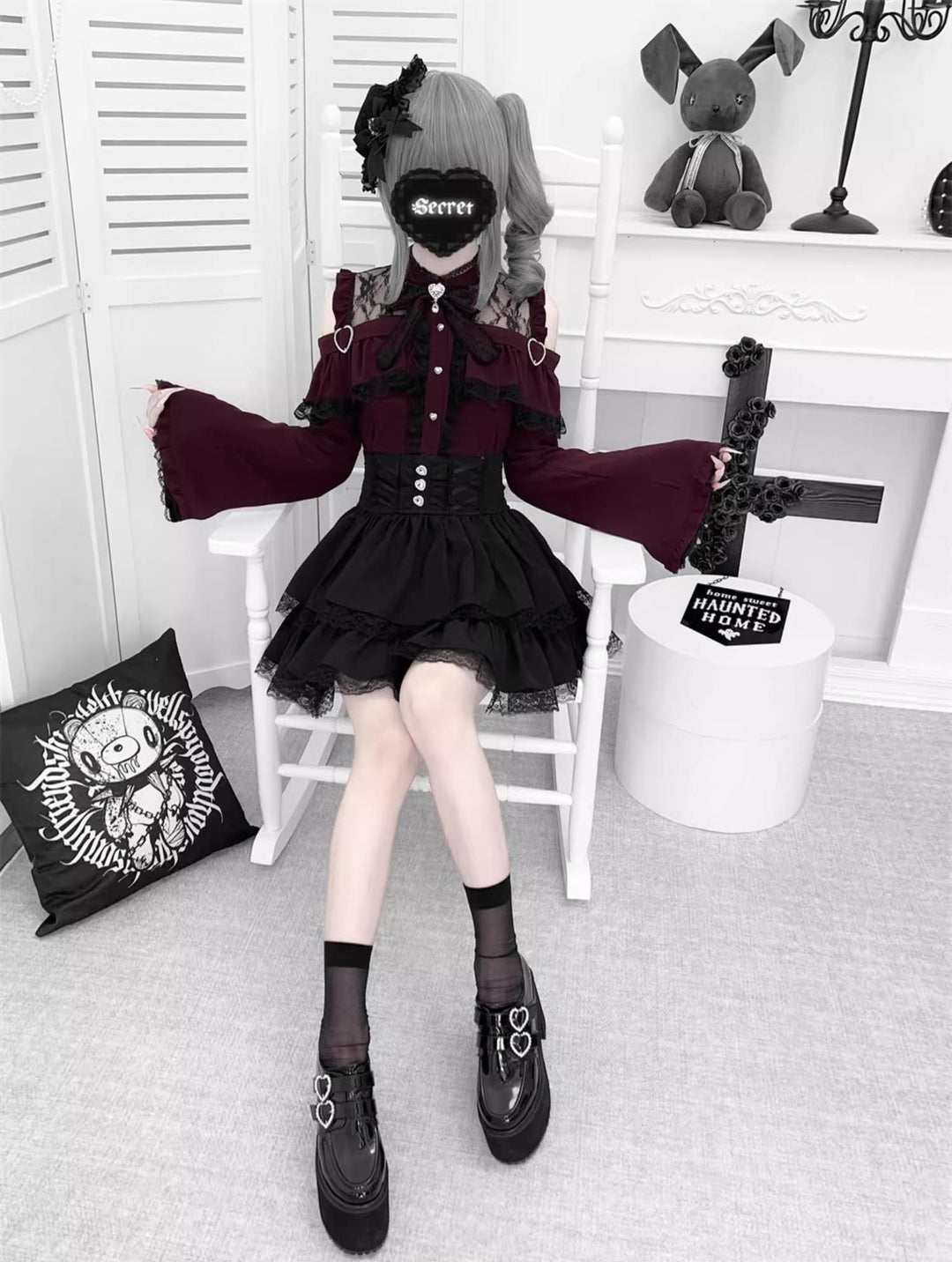 Jirai Kei Open Shoulder Blouse + Tiered Ruffles Skirt 43686:782913