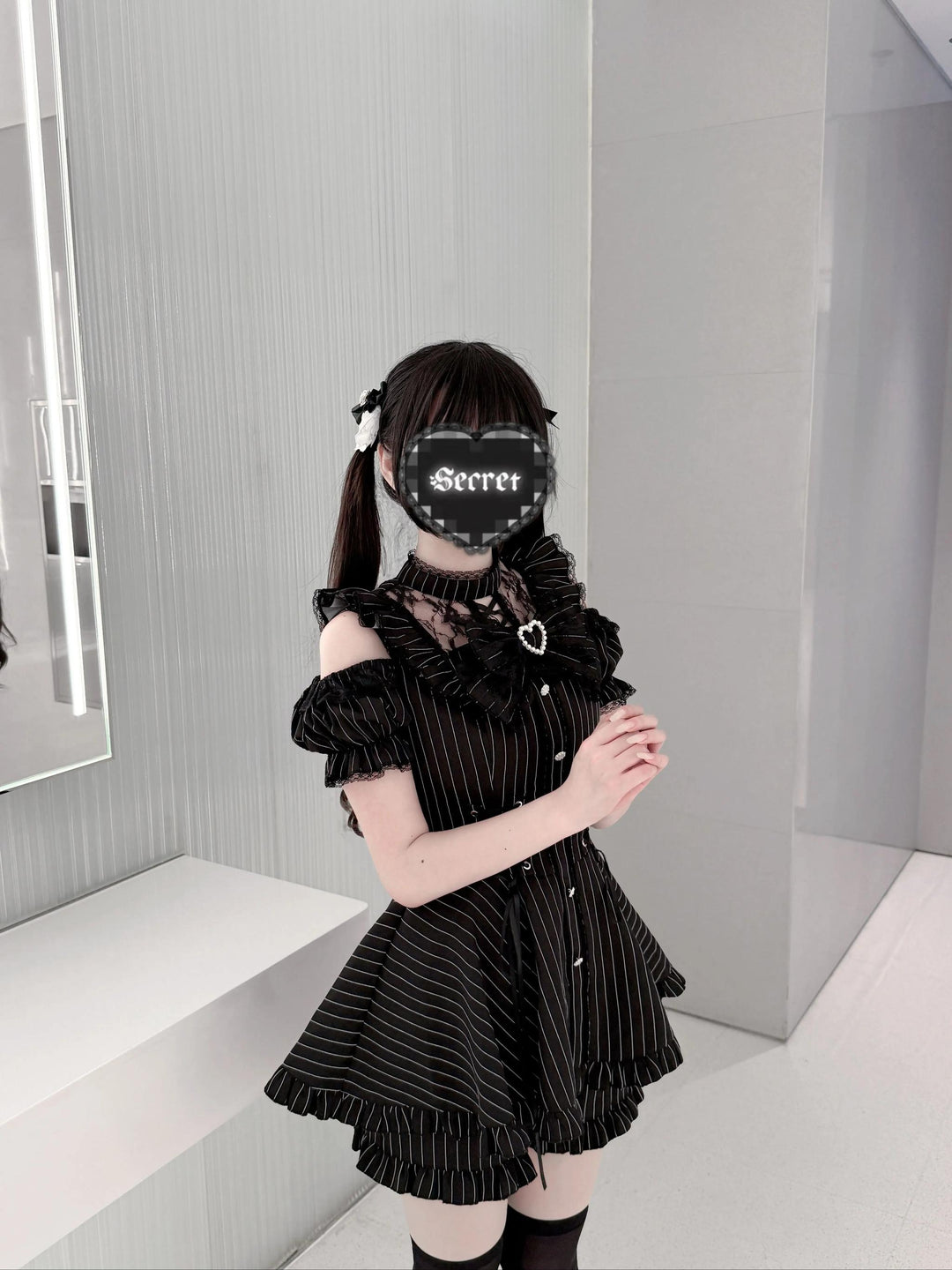 Jirai Kei Pure & Striped Black Dress, Open Shoulder 44960:834888