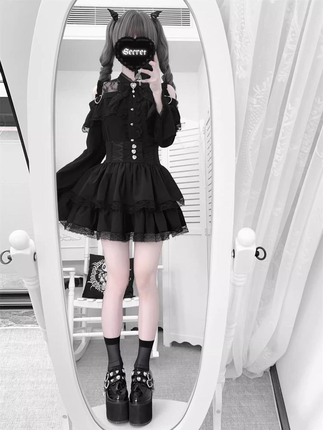 Jirai Kei Open Shoulder Blouse + Tiered Ruffles Skirt 43686:782917