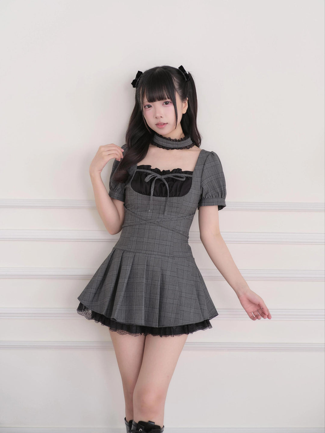 Jirai Kei Plaid Square Neckline Dress, Pleated Hem (Gray / M S) 45802:863791