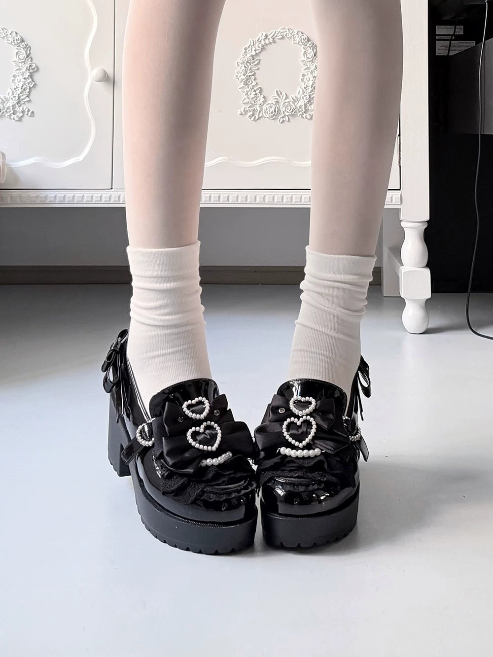 Jirai Kei Chunky Heel Slip-on Shoes, Bows and Pearls 45868:866937