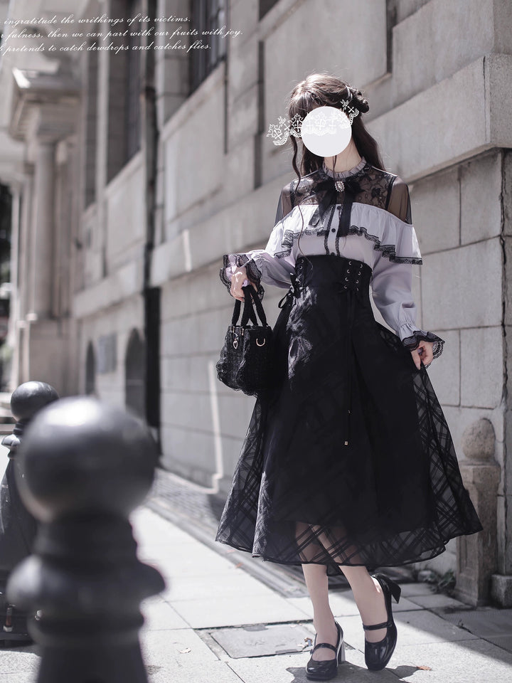 Seiso Kei Lace Blouse and High-Waisted Lace-Up Skirt 43788:785847