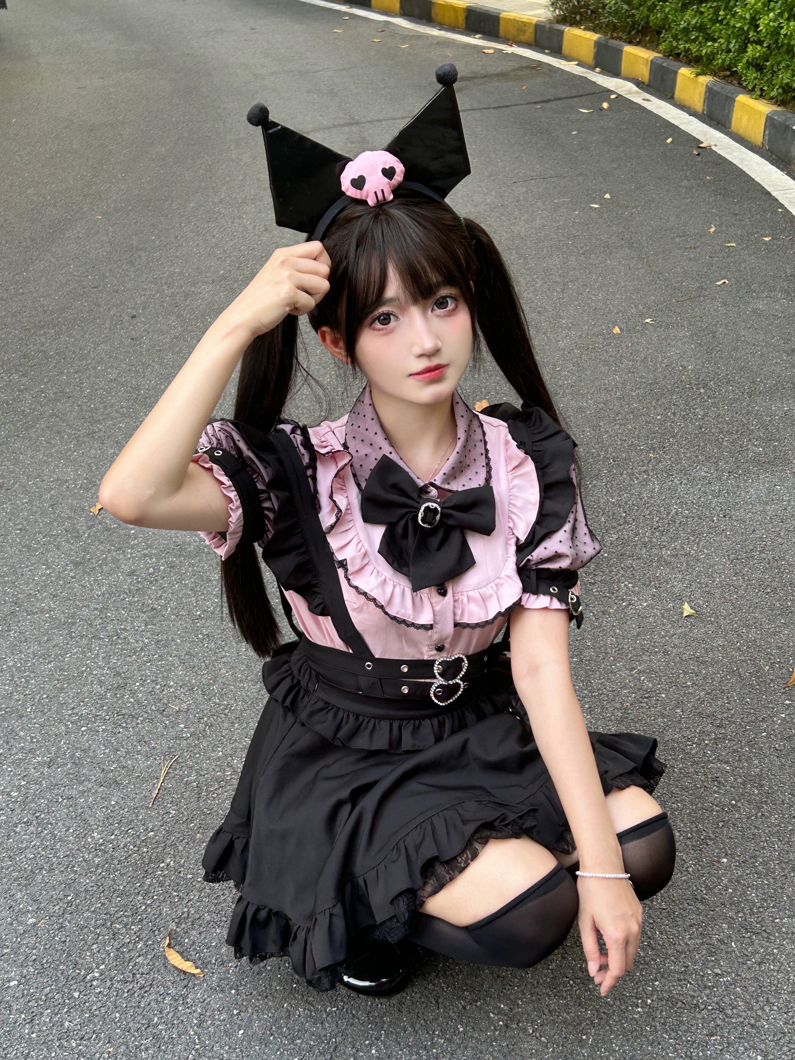 pink puffy blouse