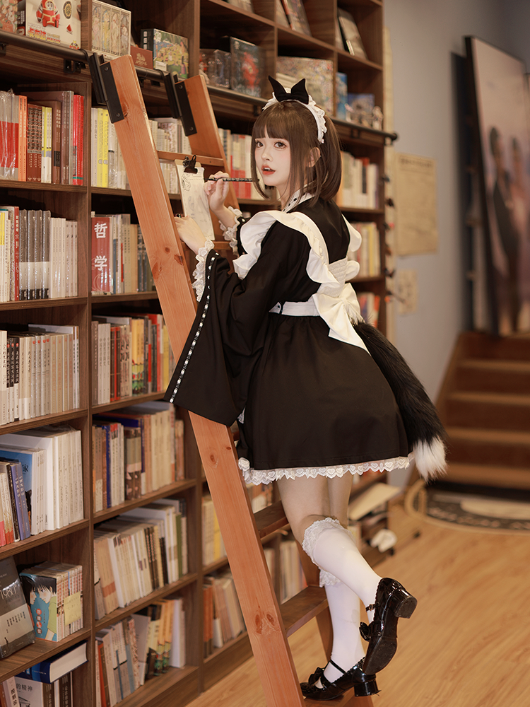 Kawaii Black Maid Blouse Flutter Sleeve Apron Suspender Skirt Set 42282:735139