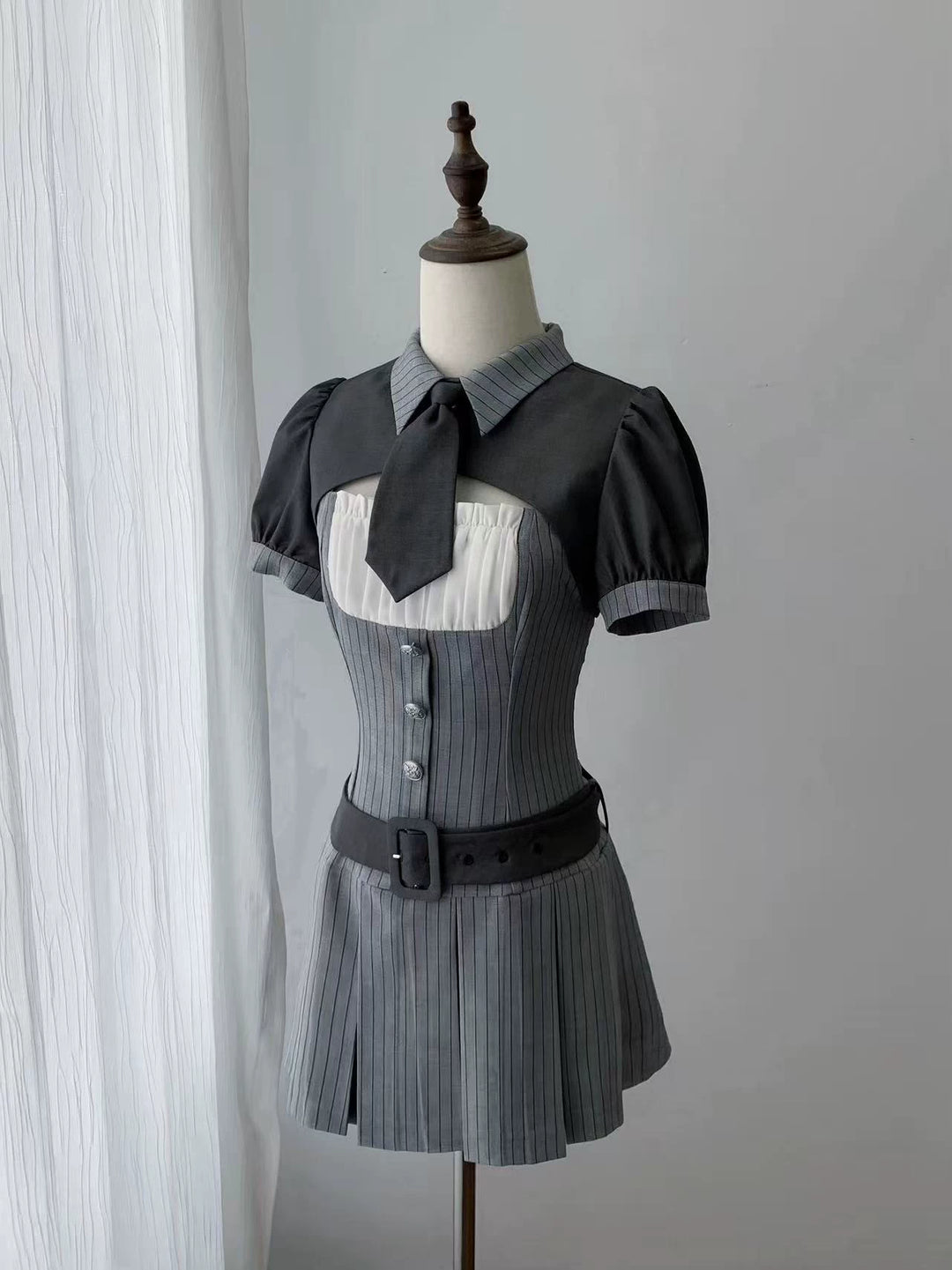 Jirai Kei Gray Striped Dress, Puff Sleeve Bolero (L M S XL) 44808:829278
