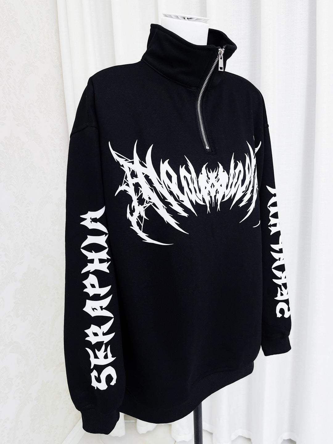 Gothic Black and White Sweatshirt, Zipper Collar (L S) 44218:804124