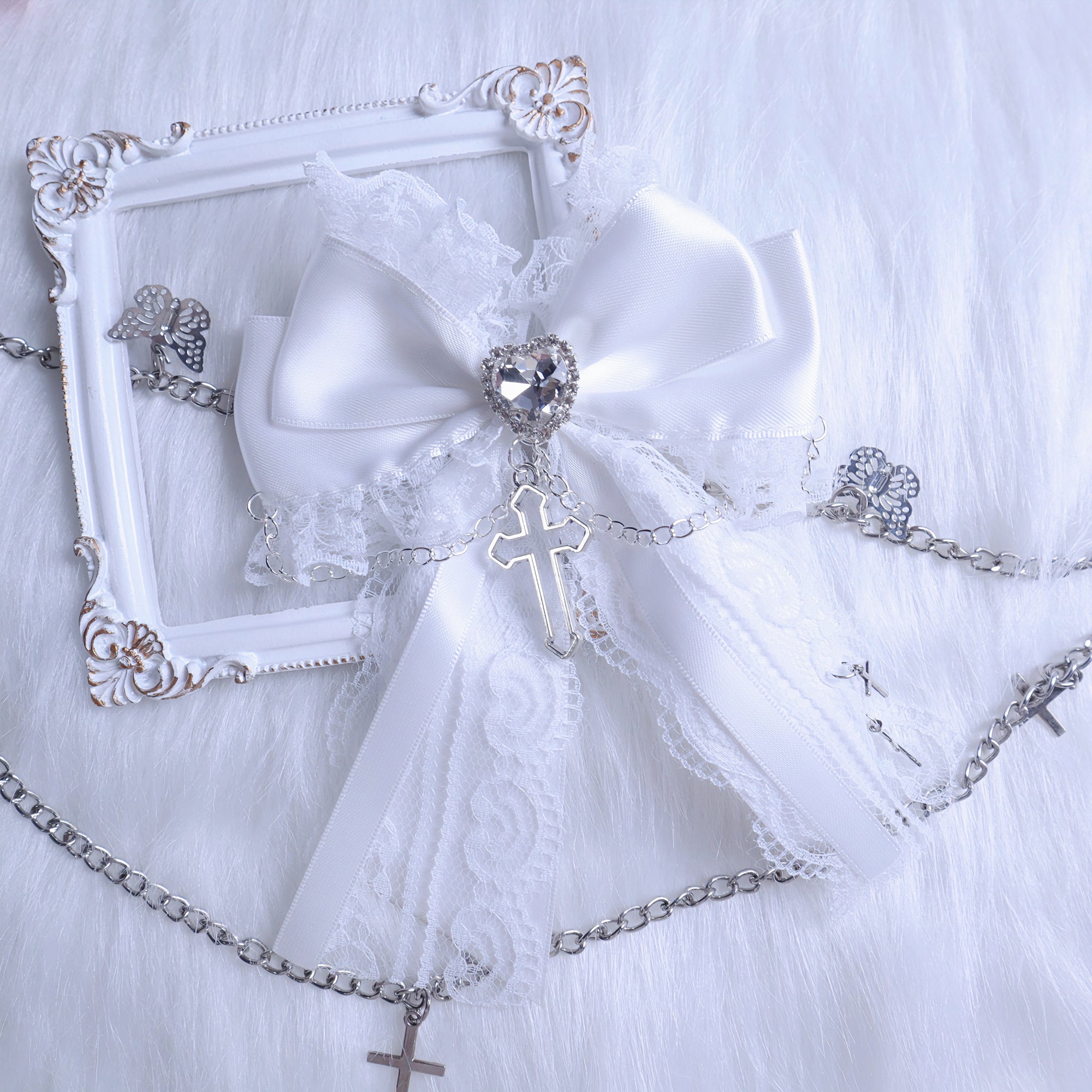 ♡HIRARH Cross Jirai Kei Hair Clip with Heart-shaped Rhinestone – Honey