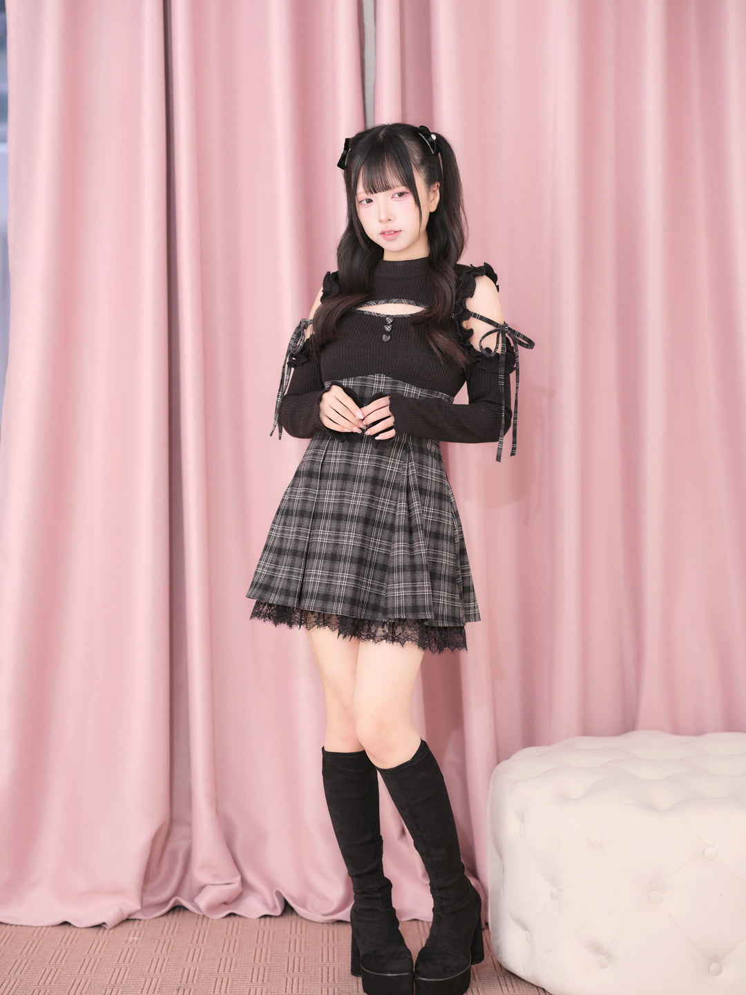 Jirai Kei Open Shoulder Plaid Dress, Chest Cutout 45957:869830