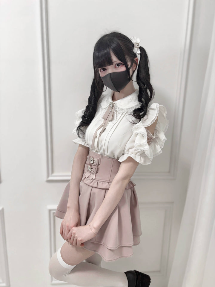 Ruffle Lace Ryousangata Blouse with Pearl Buttons And Ribbon 43103:765843