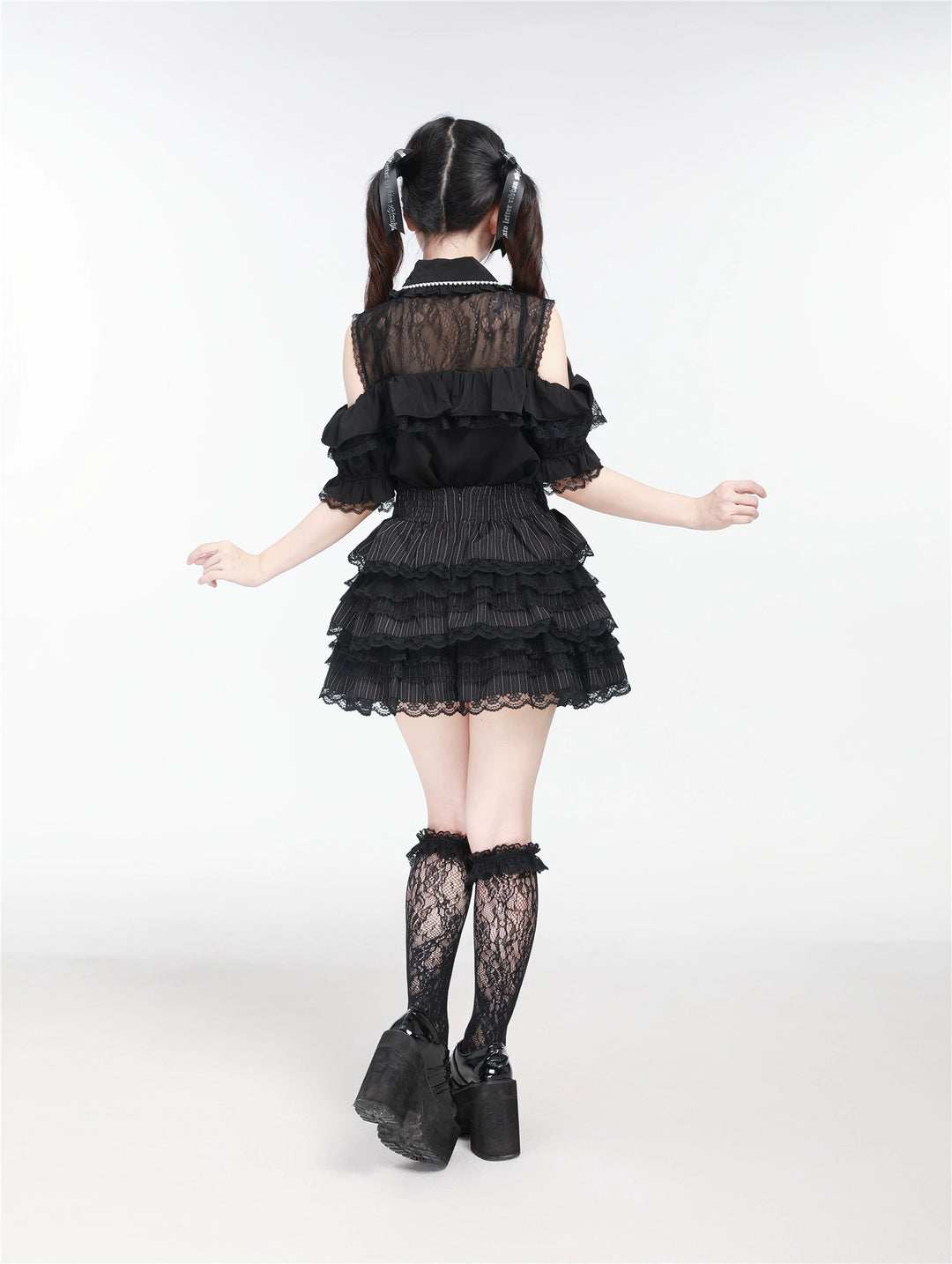 Jirai Kei Open Shoulder Lace Blouse, Pearl-Decorated Peter Pan Collar 43328:773836