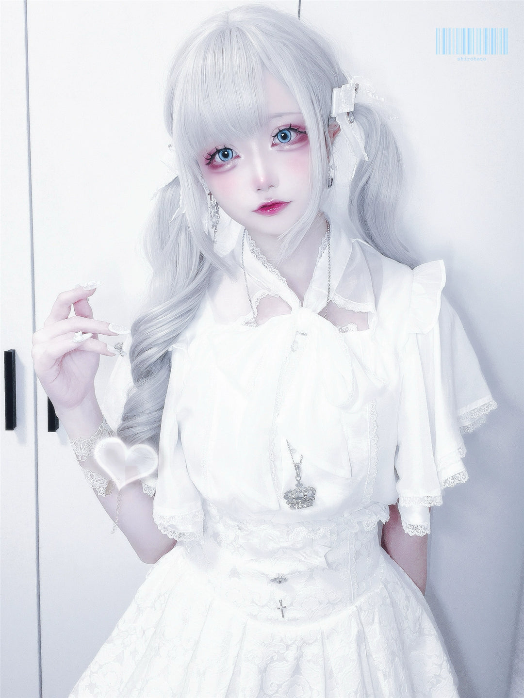 Ruffled Cape Sleeves Jirai Kei Blouse With Heart Pearl Buttons 43036:762562