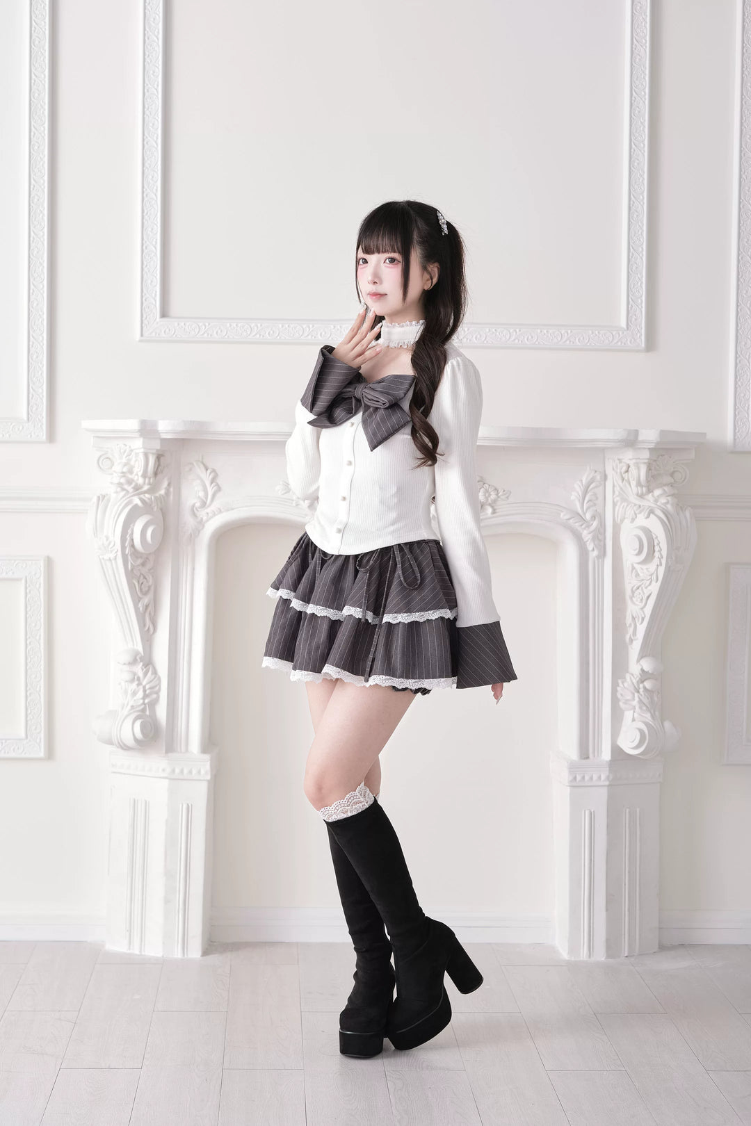 Jirai Kei Knit Top, Choker-Style Neck and Flared Sleeves 44686:818936