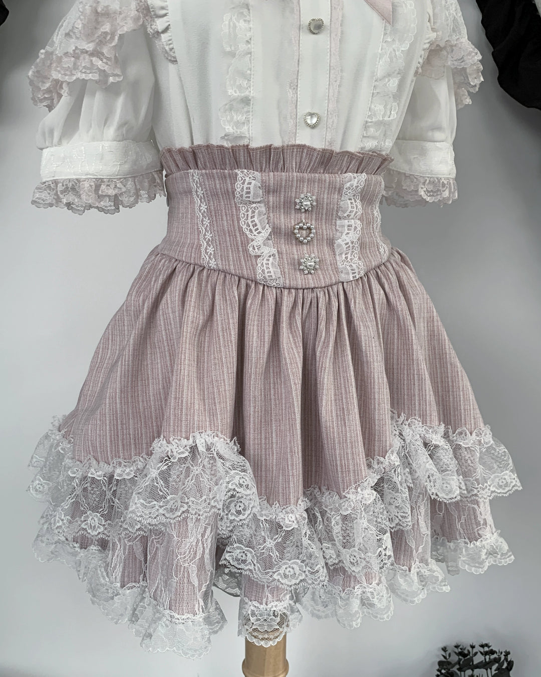 Jirai Kei Petal Shaped Hem Skirt, Layered Lace Hem (L M S XL) 45646:857711