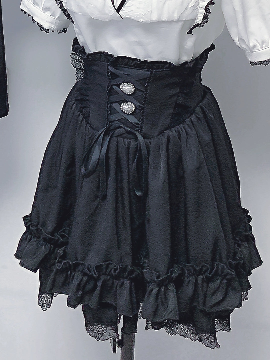 Black / White Jirai Kei Blouse + High-Waisted Skirt (2XL 3XL L M S XL) 43001:761582