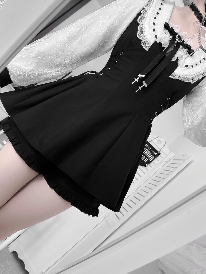 Long-Sleeved Jirai Kei Dress, Pocketed Shorts 43856:787347