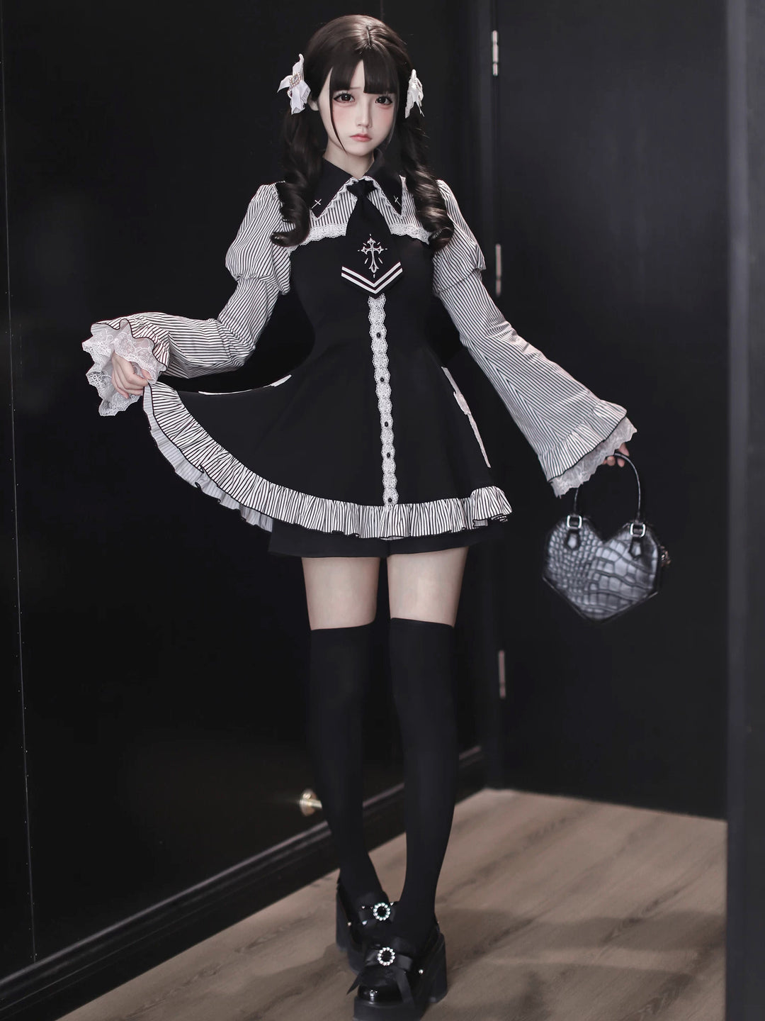 Front Button Closure Jirai Kei Dress, Cross Details 44744:821833