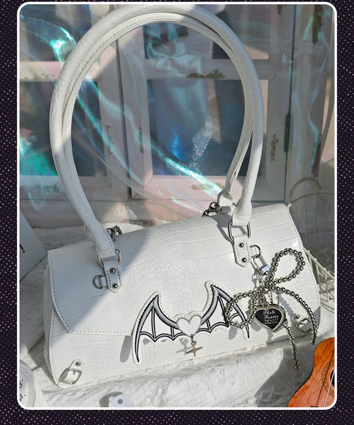 Bat-Inspired Itabag, Croc Texture & Clear Display Window 44930:829012