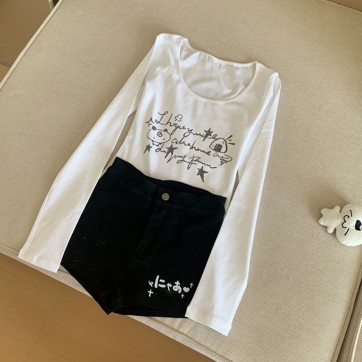 Black Gyaru Style Shorts with White Japanese Lettering 42902:757265