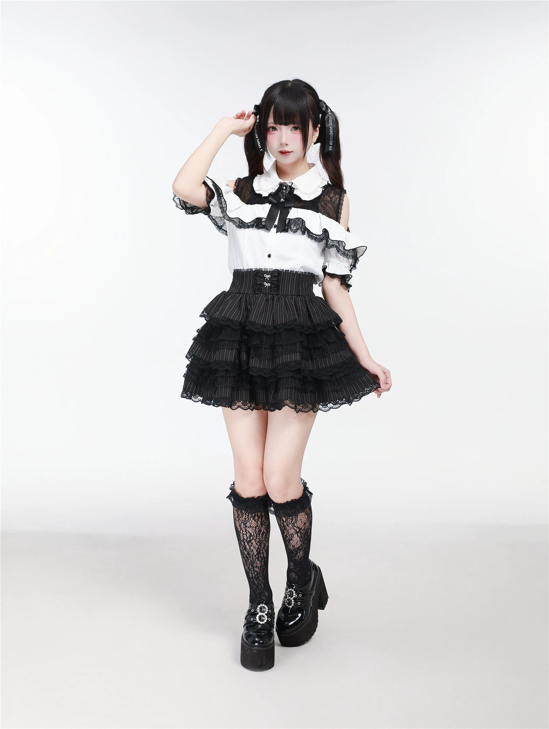 Jirai Kei Open Shoulder Lace Blouse, Pearl-Decorated Peter Pan Collar 43328:773833