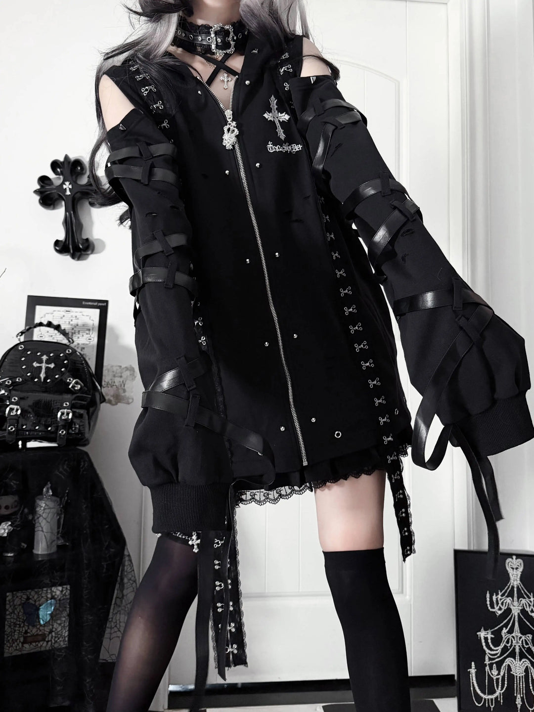 Gothic Open-Shoulder Hoodie Jacket with Devil Horns (M S) 46063:875400