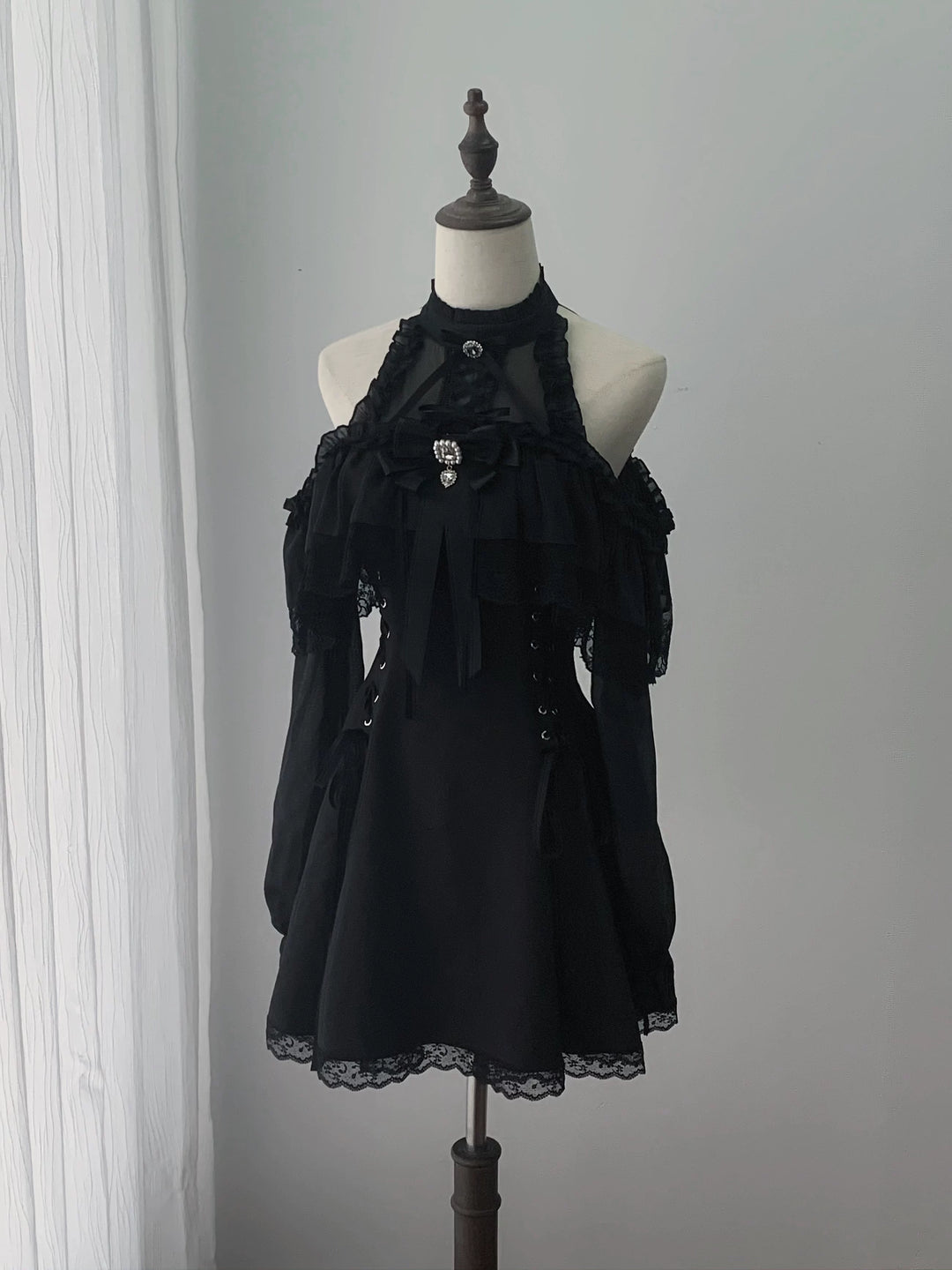Black Seiso Kei Lace Long Sleeve Dress, Sheer Neckline (L M S) 45806:863253