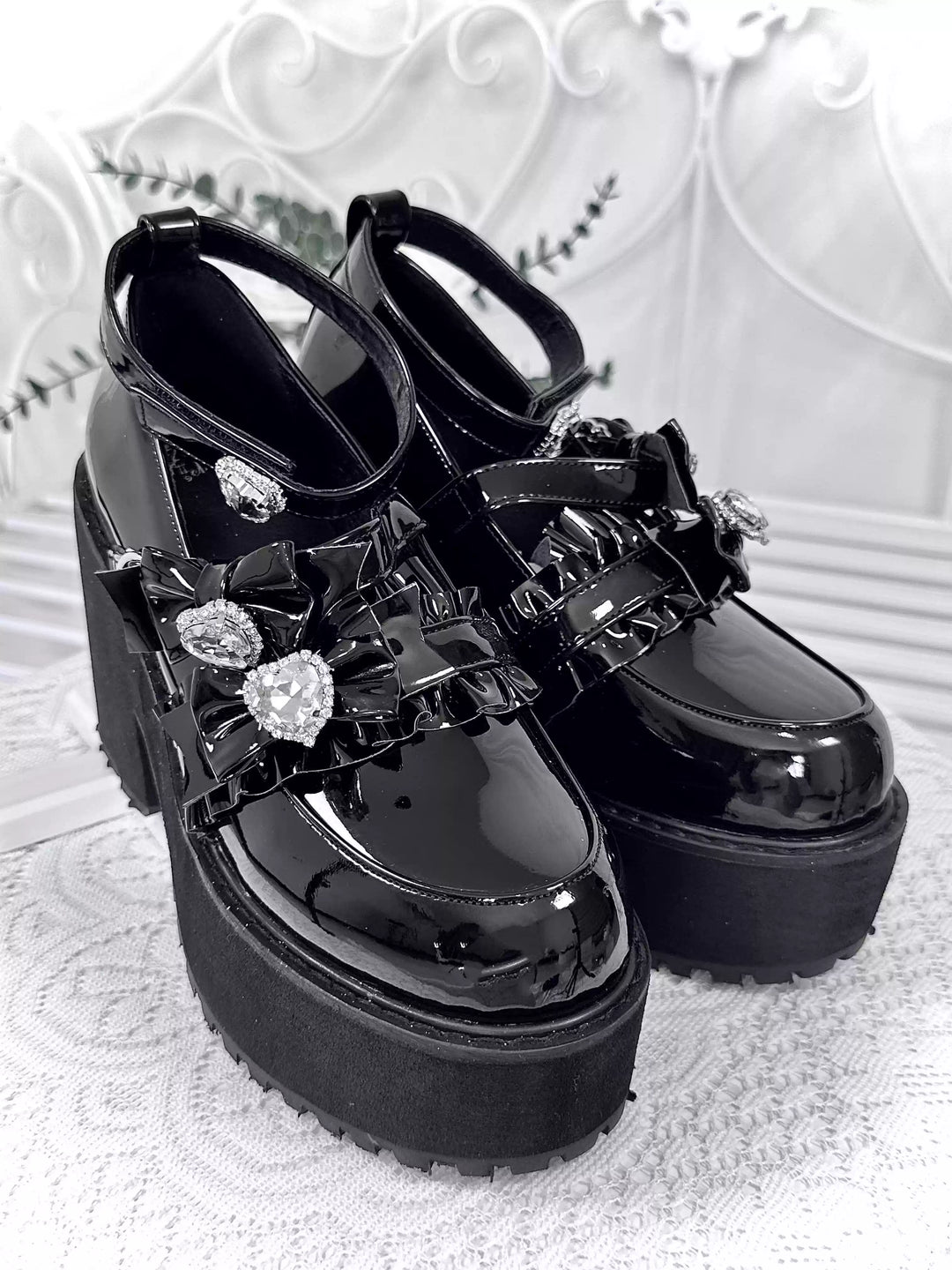 Jirai Kei Platform Shoes with Heart Rhinestone and Ruffle Trim Bow (Black / 34 35 36 37 38 39 40 41) 41582:704348