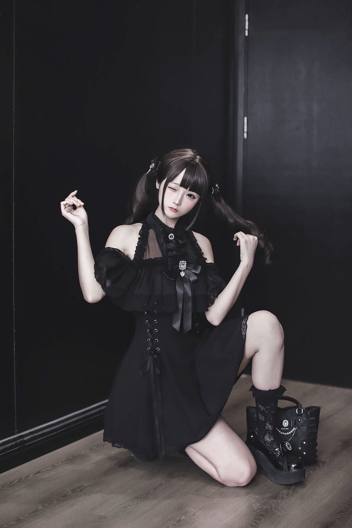 Seiso Kei Open-Shoulder Dress, Lace Details 44745:821868