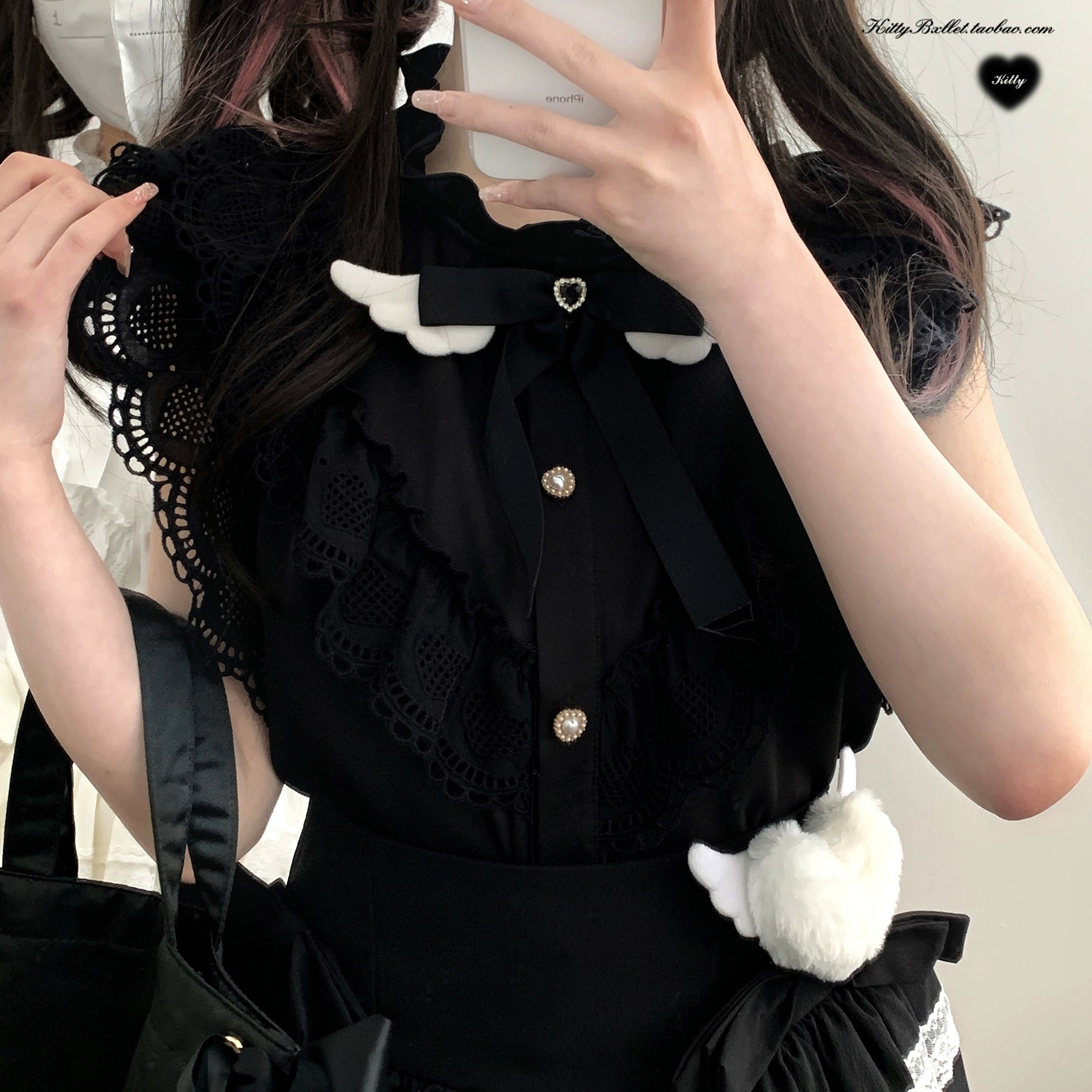 Jirai Kei Blouse Lace Flying Sleeves Shirt (Black / In-stock) 36772:543822