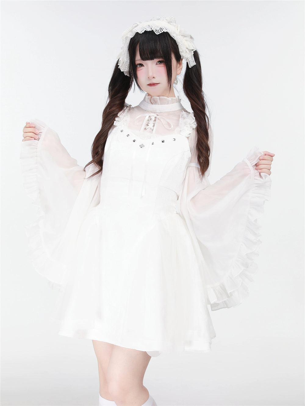 Black/White Jirai Kei Jumper Dress & Hime-Sleeved Sheer Blouse 43326:773599
