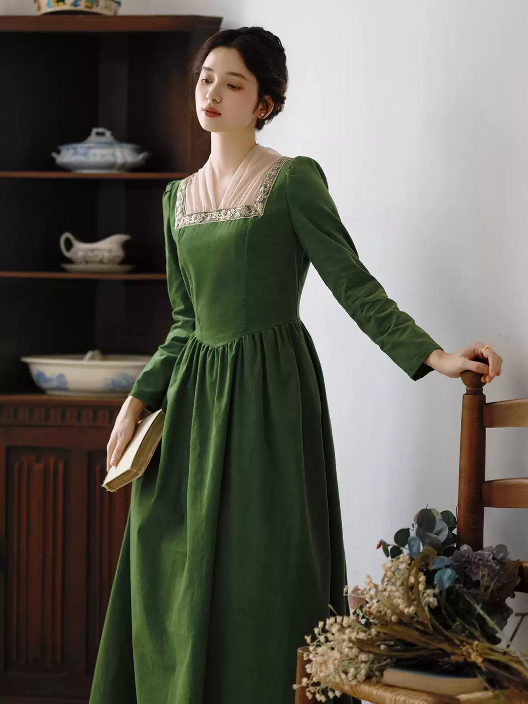 Retro Prom Dress Green Elegant Corduroy Court Dress 42200:732851