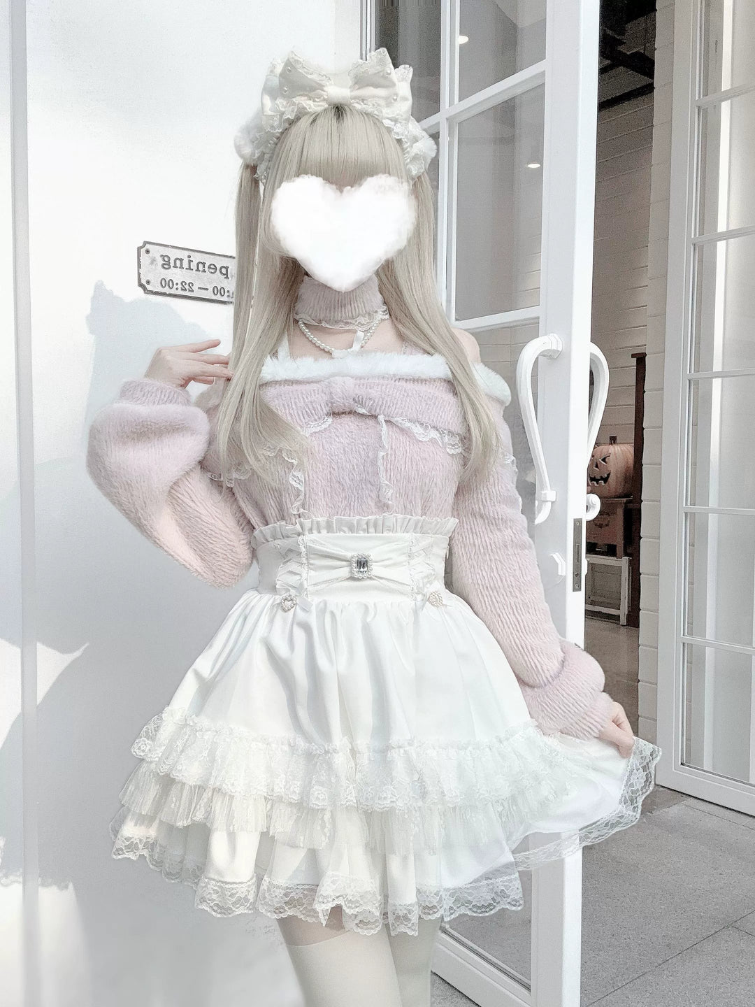 Open-Shoulder Plush Top, Choker with Pearl-Like Chain 44114:801553