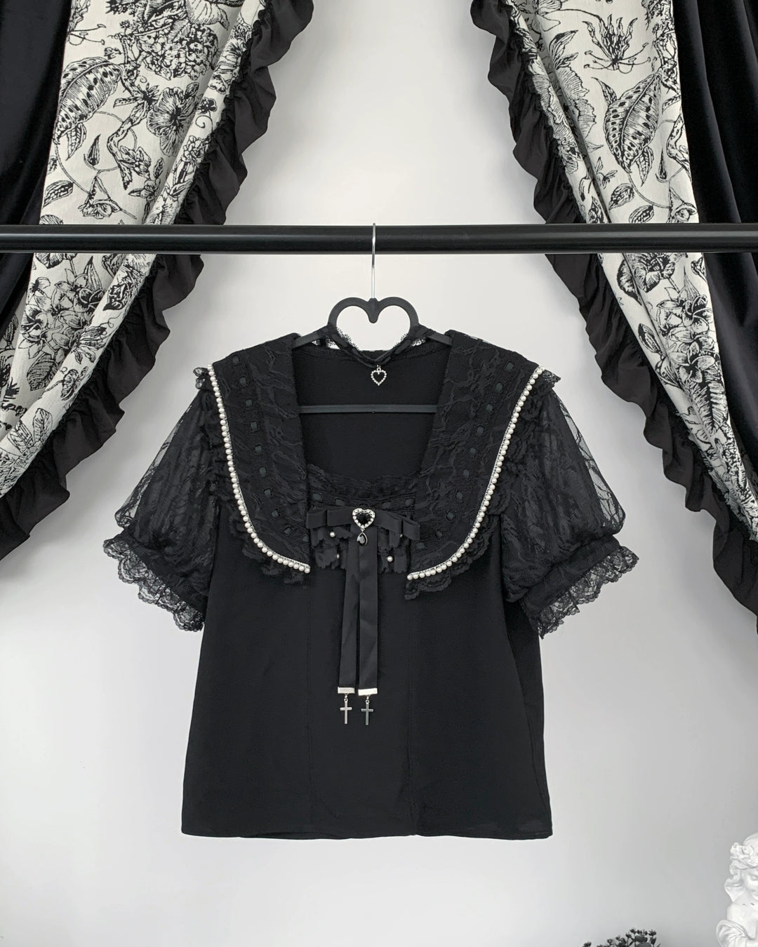 Jirai Kei Sailor Collar Blouse, Lace Puff Sleeves (L M S XL) 45648:857945