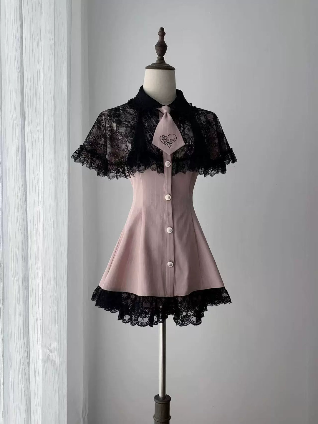 Pink Ryousangata Striped Dress, Lace Neckline and Hem (L M S) 45453:854887