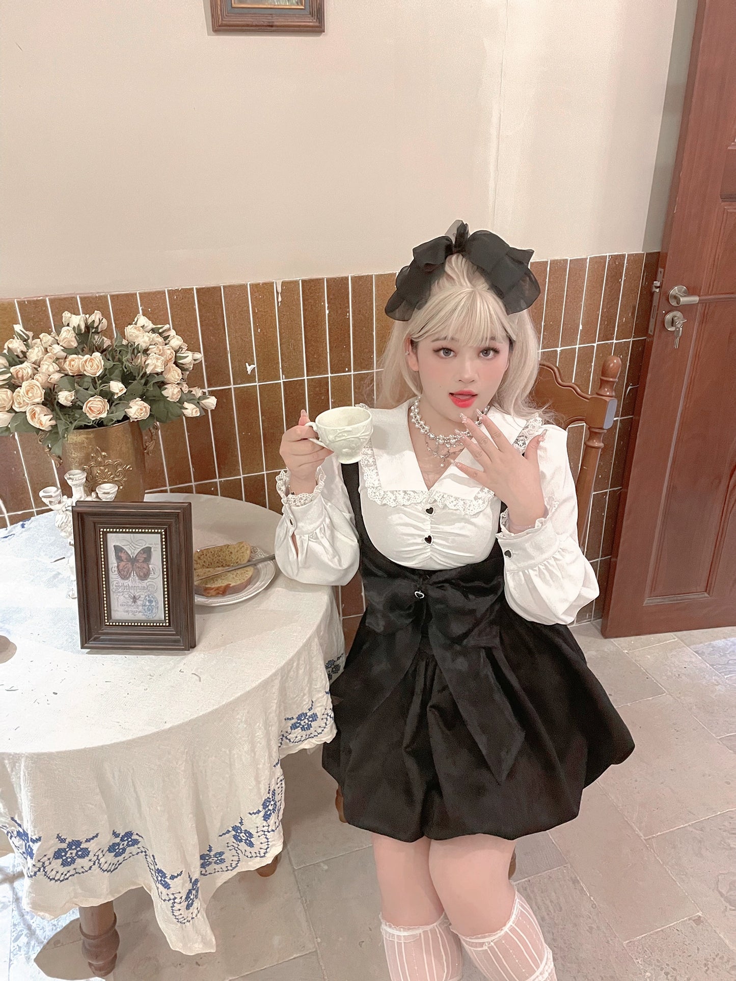 Plus Size Jirai Kei Black Bud Skirt White Blouse (2XL 3XL 4XL XL / Blouse) 22058:324334