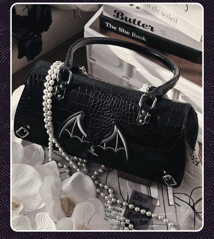 Bat-Inspired Itabag, Croc Texture & Clear Display Window 44930:829026