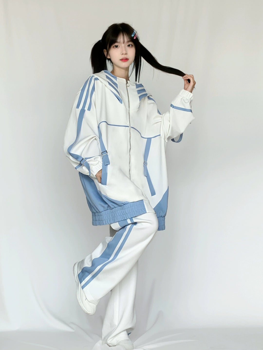 Jirai Kei Tenshi Kaiwai Blue Sports Suit (L M XL) 29354:336002 (L M XL) 29354:336002