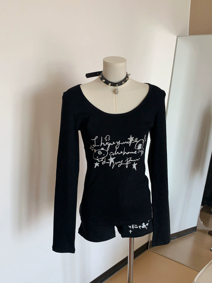 Black Gyaru Style Shorts with White Japanese Lettering 42902:757269