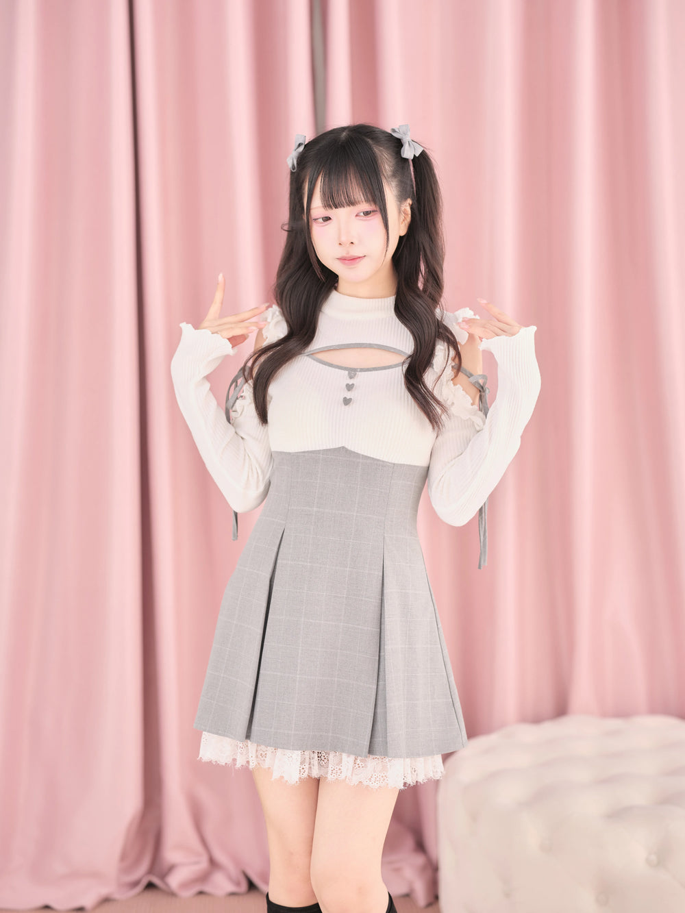 Jirai Kei Open Shoulder Plaid Dress, Chest Cutout (White / M S) 45957:869822