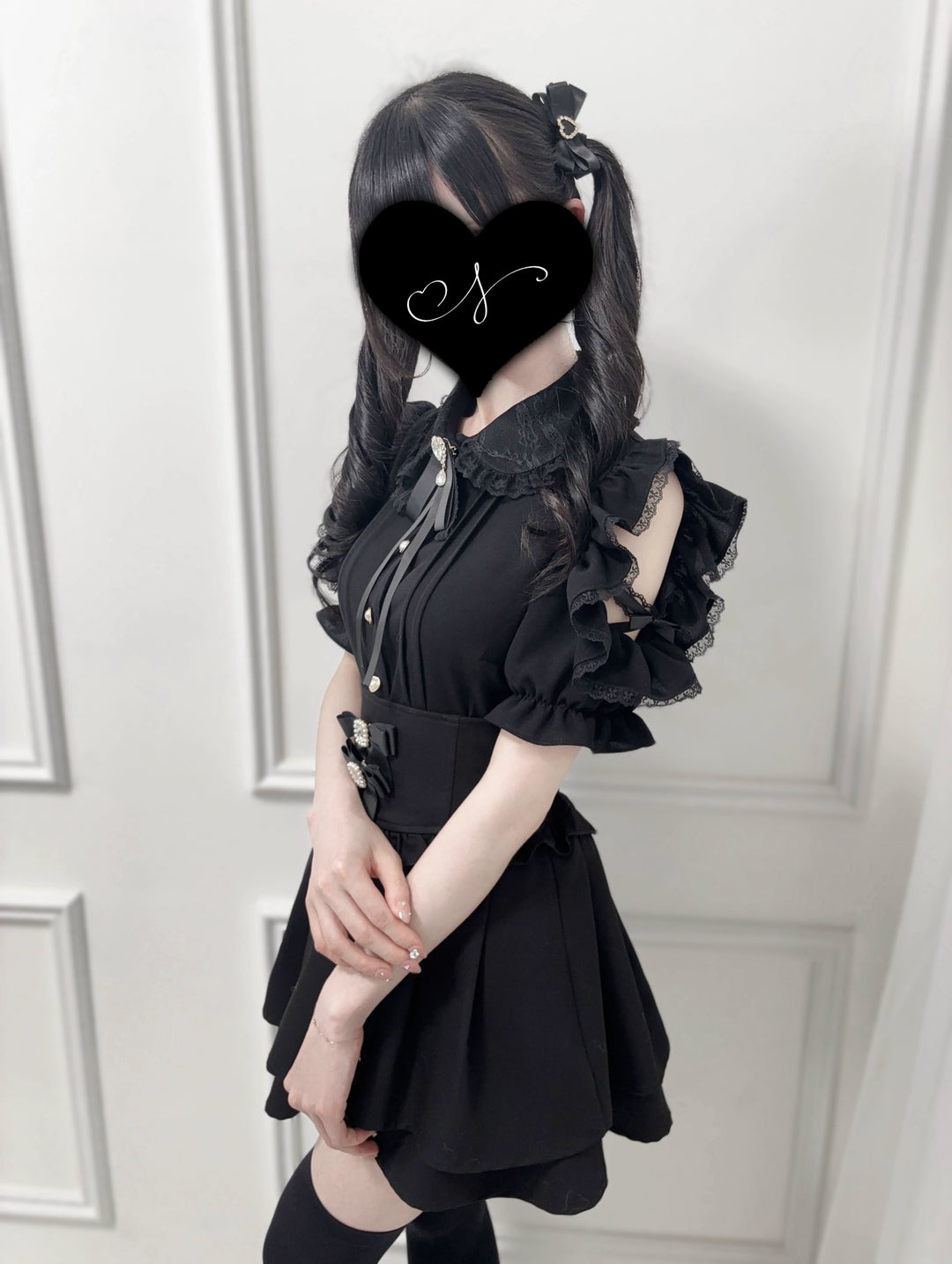Ruffle Lace Ryousangata Blouse with Pearl Buttons And Ribbon 43103:765839