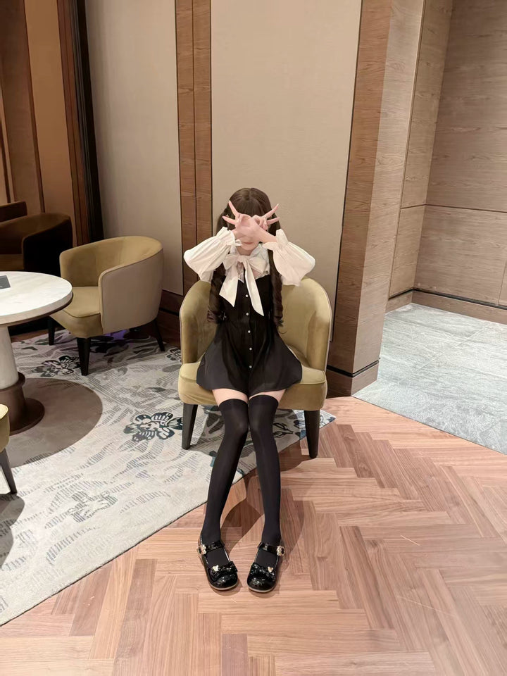 Seiso Kei Black and White Dress, Lace Shoulder 44073:795954